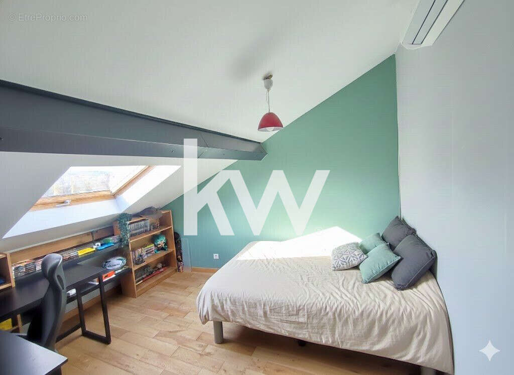 Appartement 91 m² à Roche-La-Moliere  - photo 9