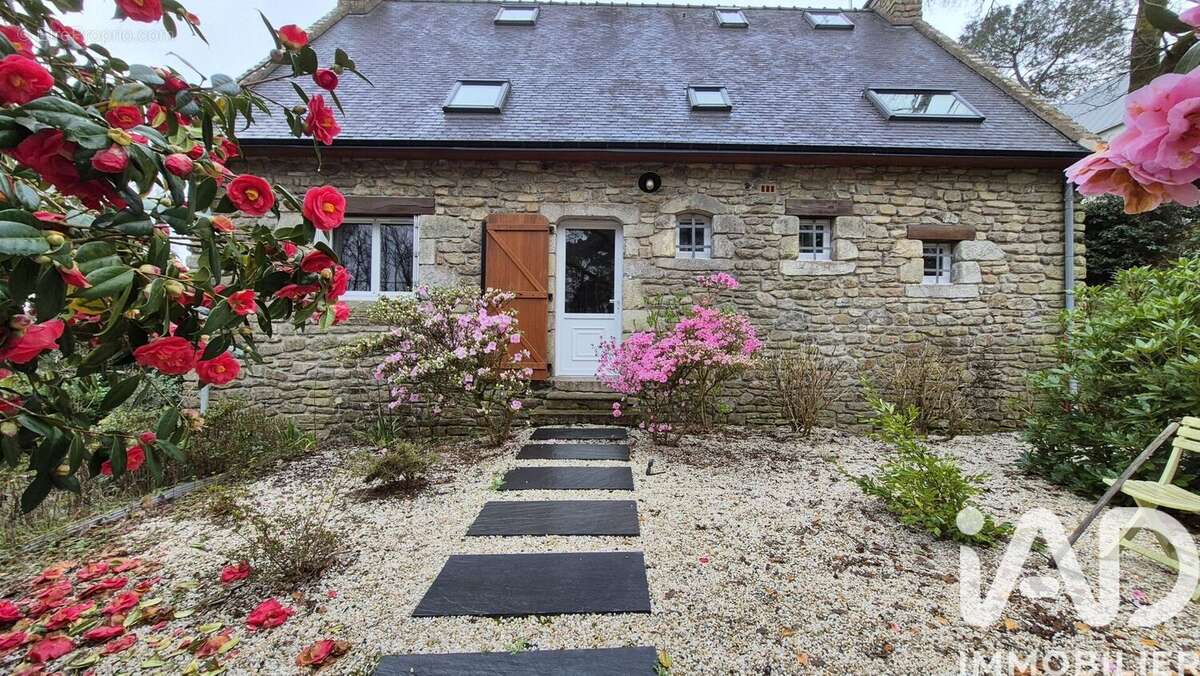 Photo 3 - Maison à SAINT-AVE