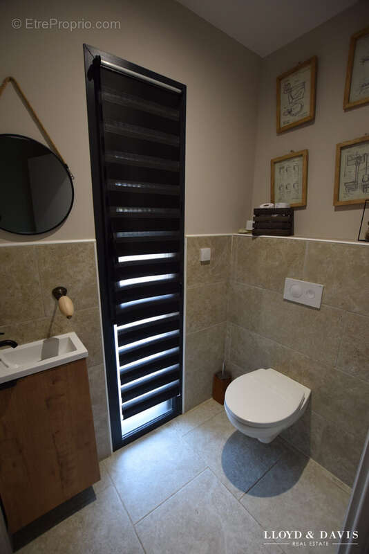 Maison 165 m² à Baix  - photo 9