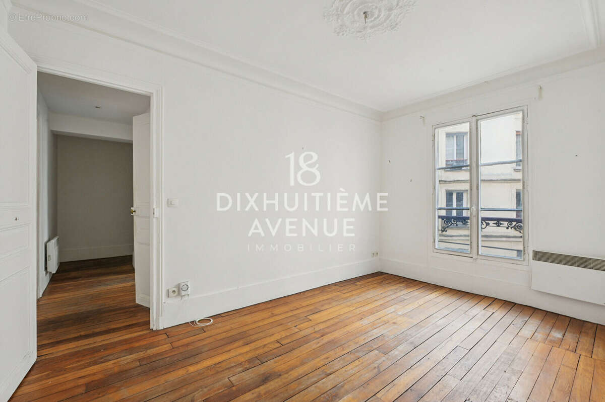 Appartement à PARIS-18E