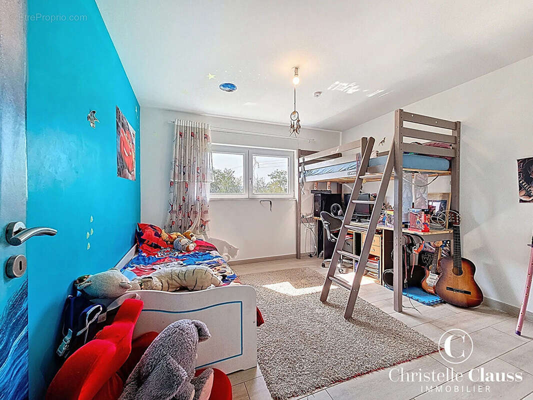 Maison à SAINTE-CROIX-EN-PLAINE