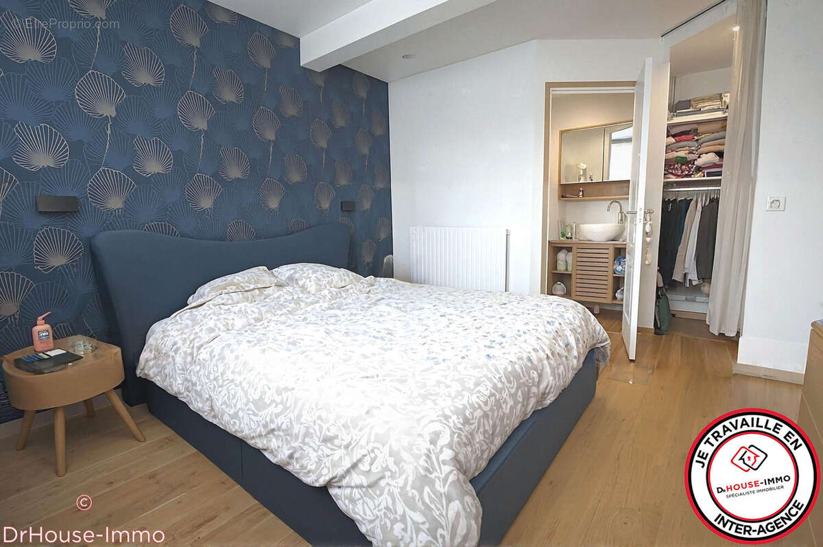 Appartement à FONTENAY-LE-FLEURY