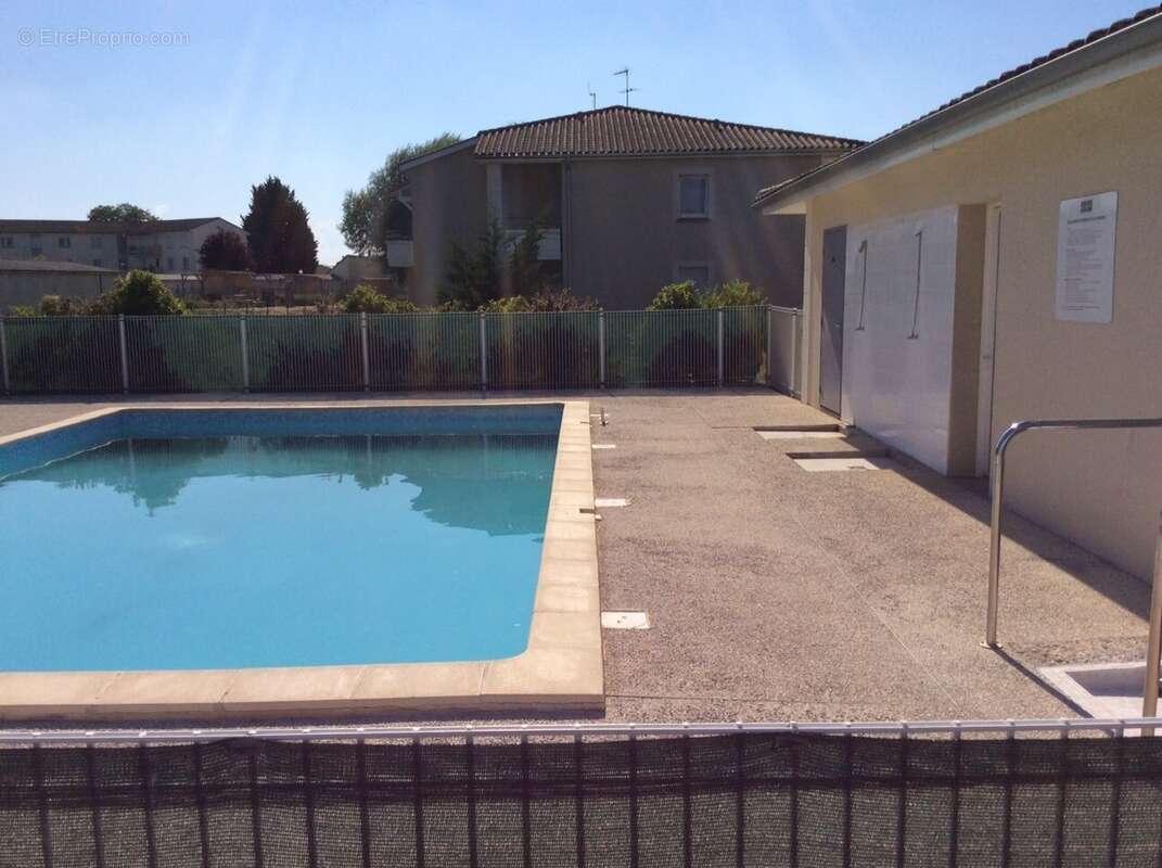 Appartement à COUTRAS