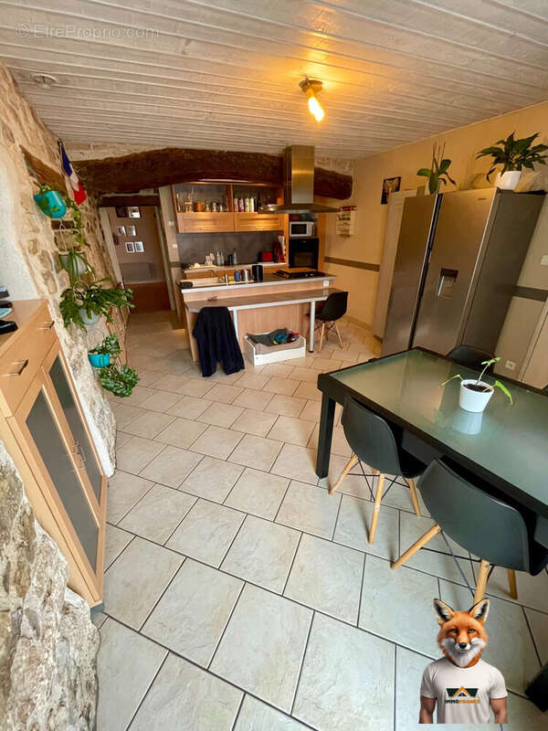 Maison à MONTGESOYE