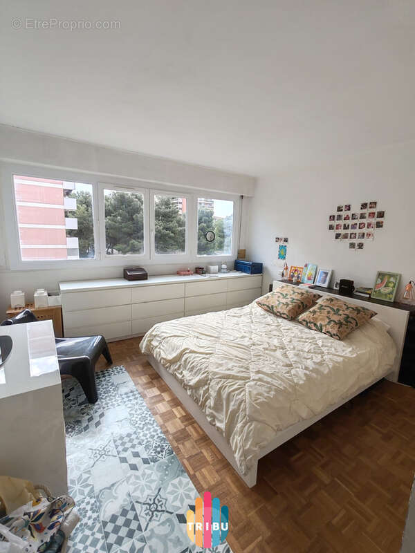 Appartement à MARSEILLE-6E