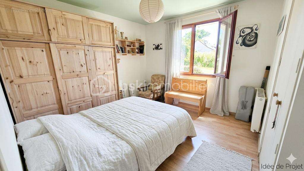 Maison à NAVAILLES-ANGOS