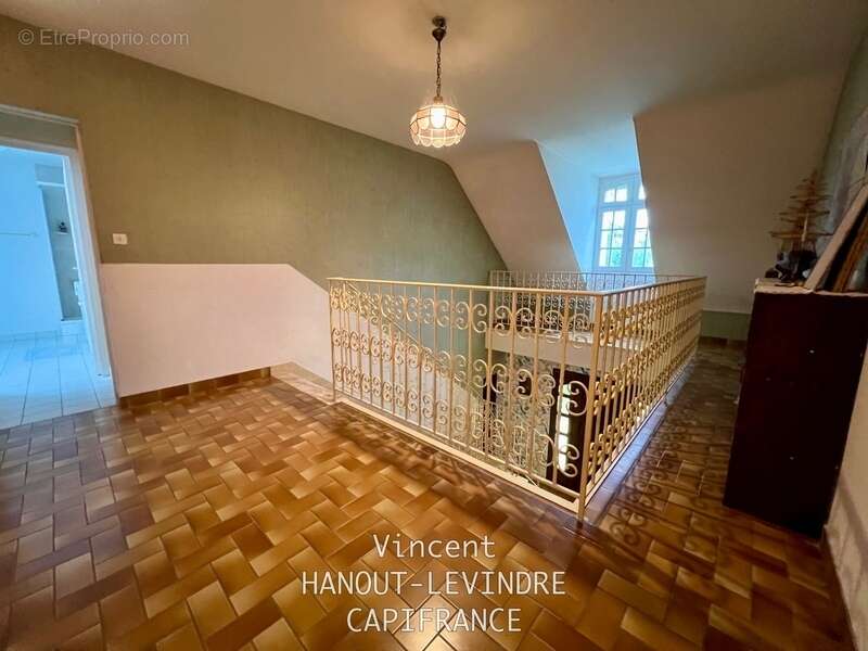 Maison à CHATEAUNEUF-SUR-SARTHE