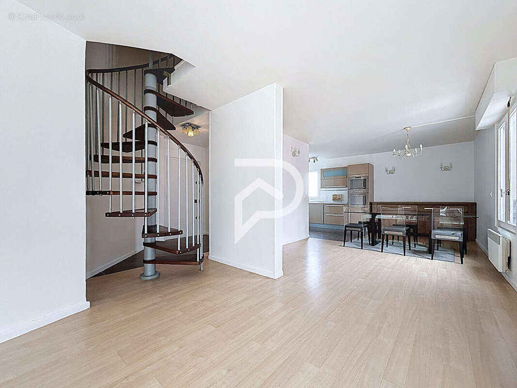 Appartement à CHAMPS-SUR-MARNE