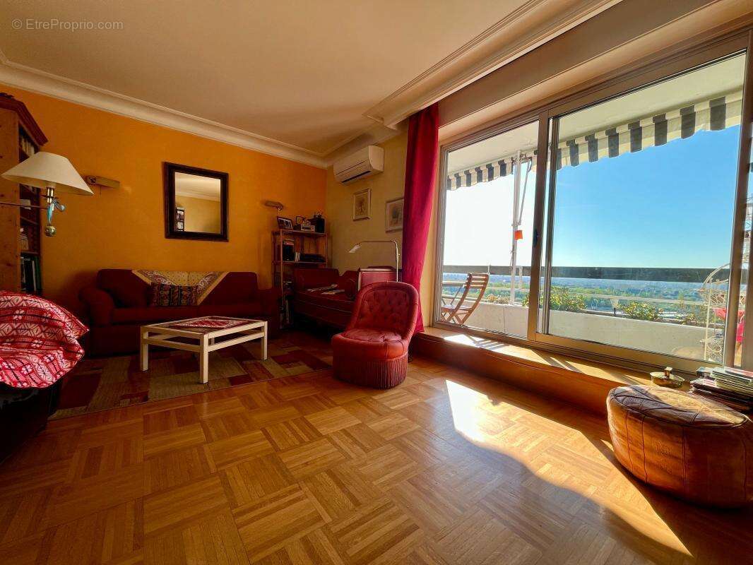 Appartement à CALUIRE-ET-CUIRE