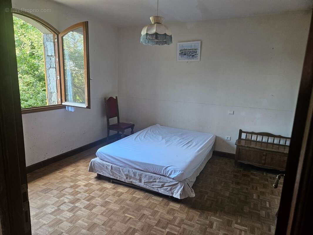 Maison à SAINT-CYR-SUR-MENTHON