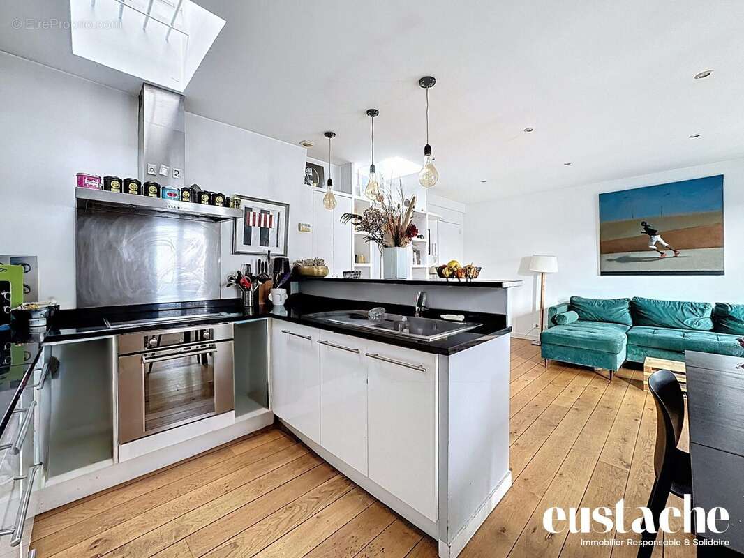 Appartement à PARIS-9E