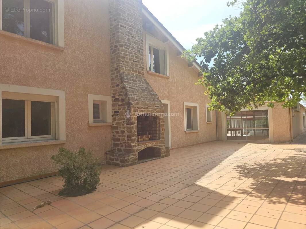 Maison à LESCURE-D'ALBIGEOIS