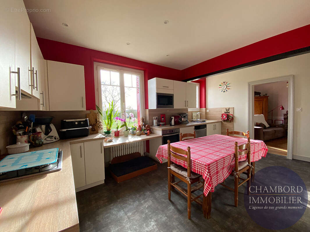 Maison à CONTRES