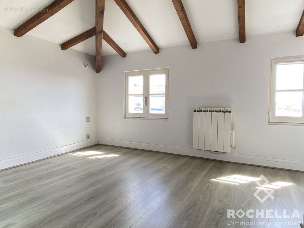 Appartement 39 m² à Rochefort  - photo 8