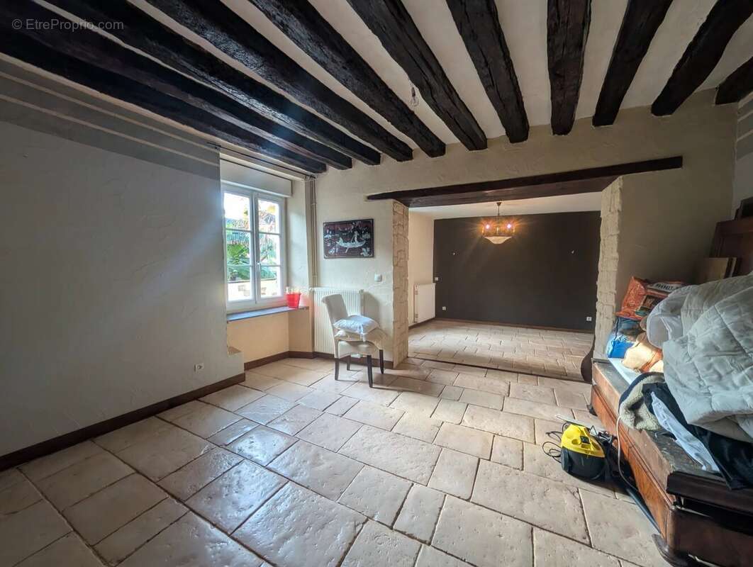 Maison à LE CHATELET-EN-BRIE