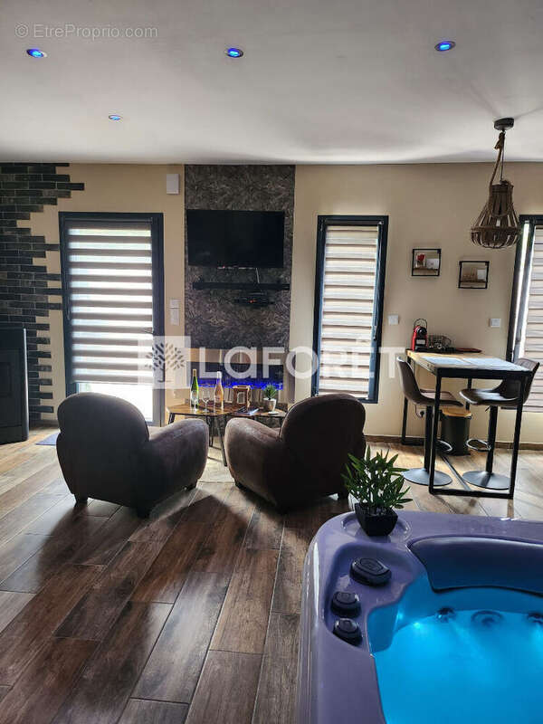 Maison à NIELLES-LES-ARDRES