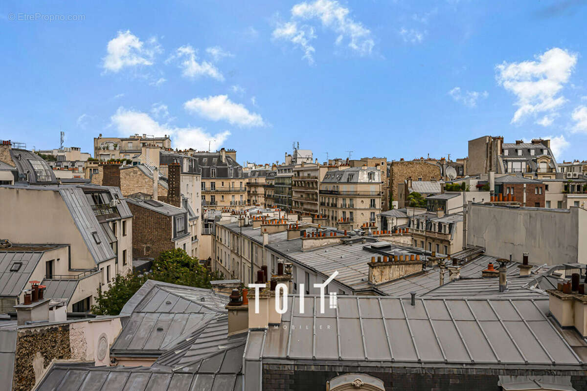 Appartement à PARIS-17E