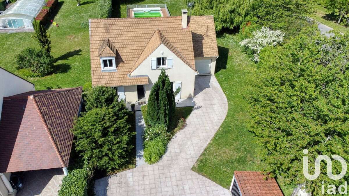 Photo 2 - Maison à LESCHES