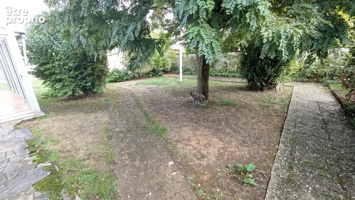 MAGNÉ CENTRE - PLAIN PIED de 76 m2 habitable. A rafraichir ! - photo 10
