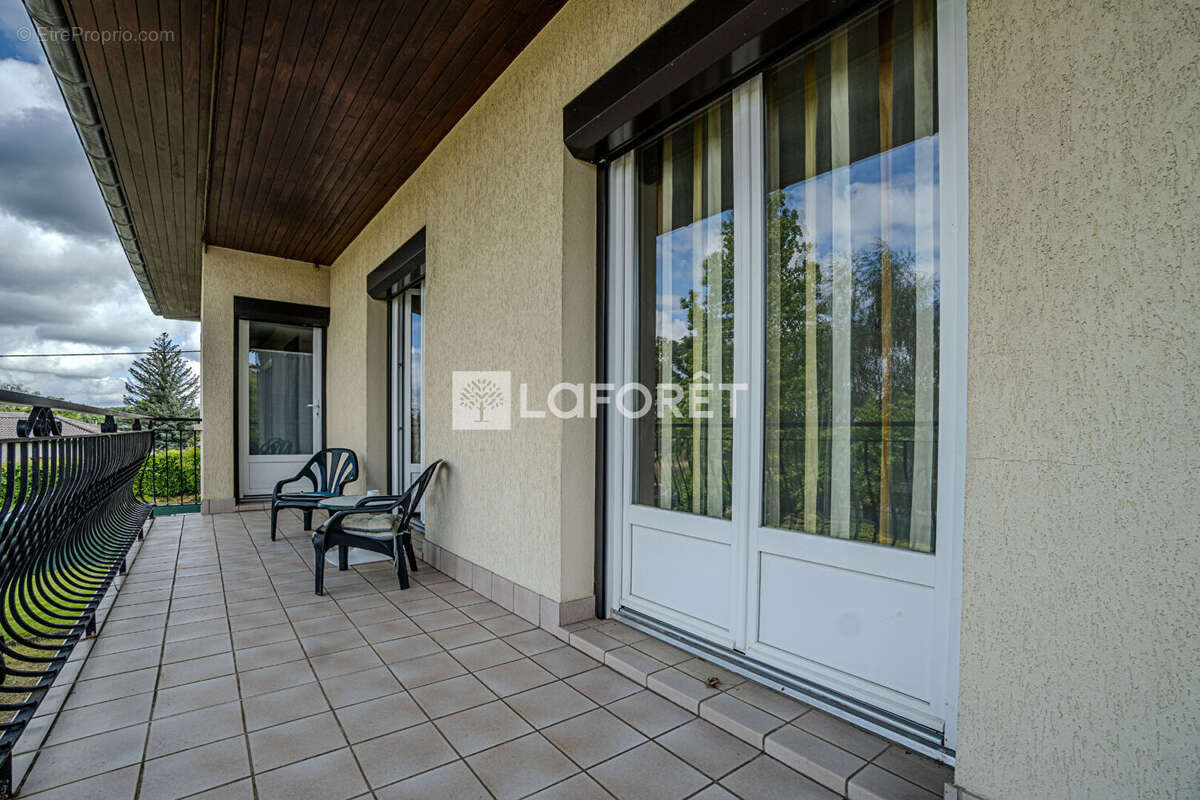 Maison Viriat 6 pièces 140m2 - photo 6