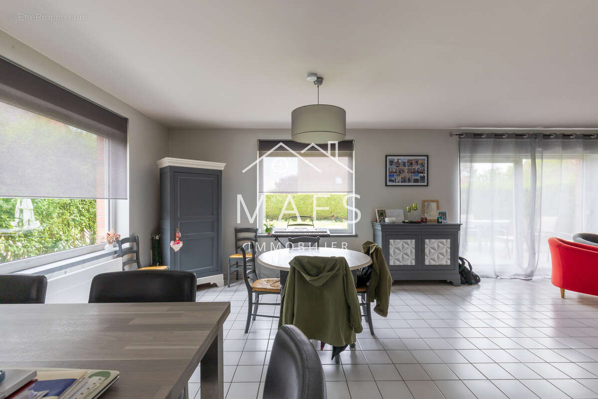 Maison à WAMBRECHIES
