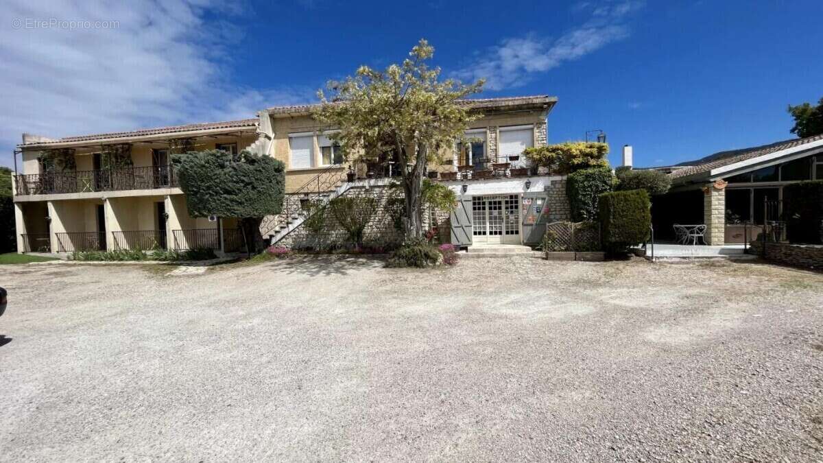 Maison à SAUMANE-DE-VAUCLUSE