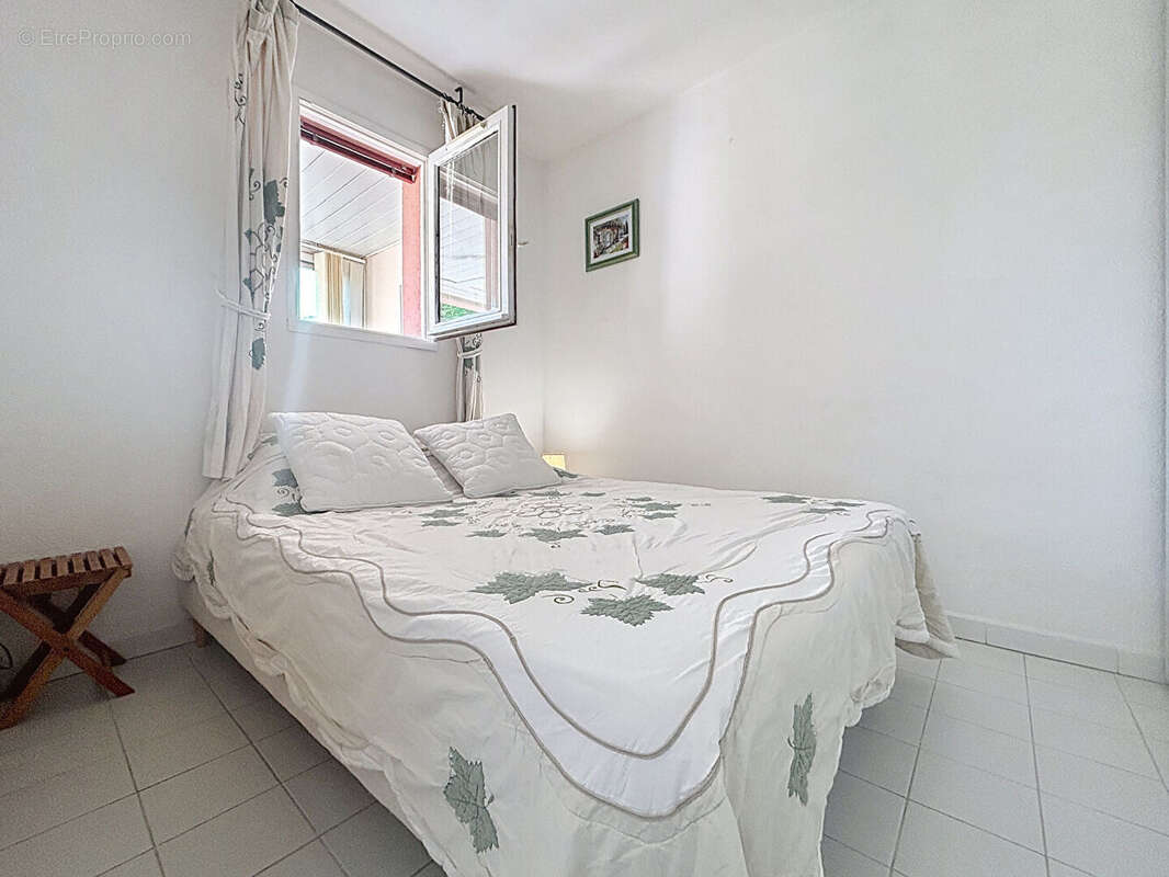 Appartement 39 m² à Six-Fours-Les-Plages  - photo 5