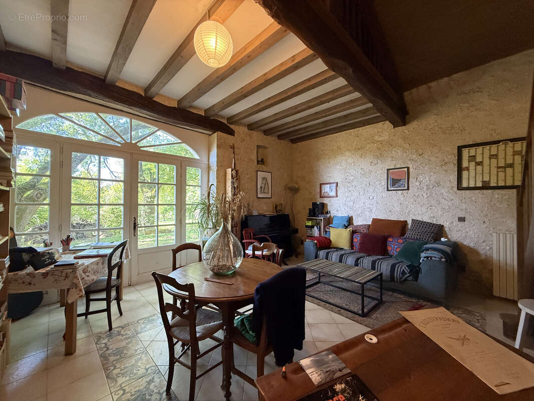 Maison à CASSAIGNE