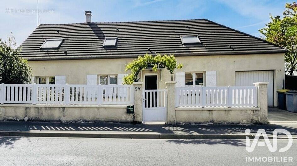 Photo 1 - Maison à PONT-SAINTE-MAXENCE