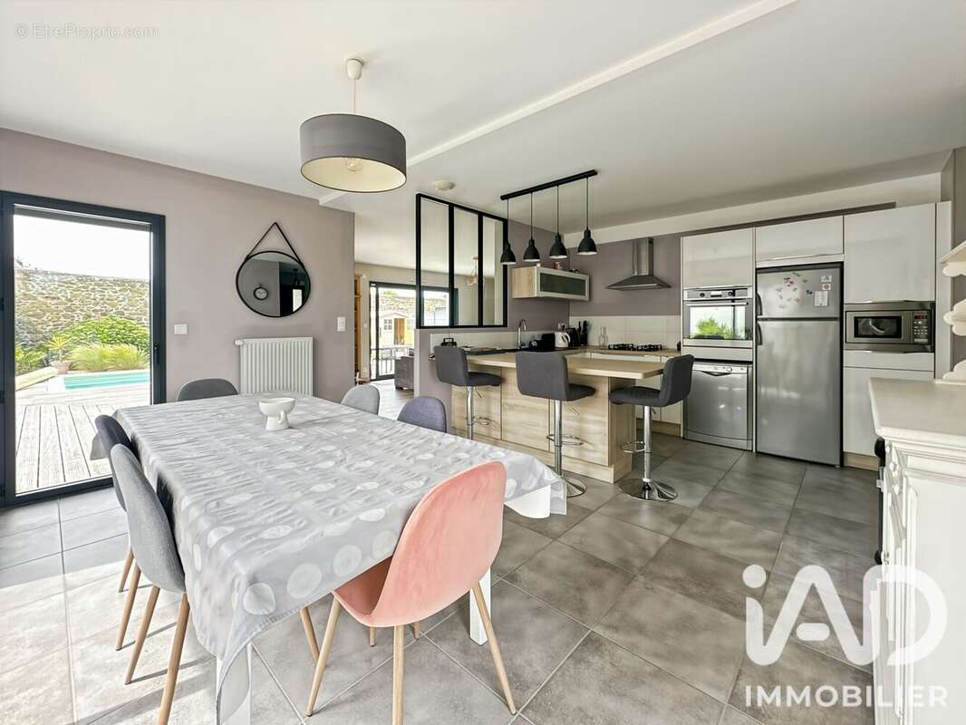 Maison 136 m² à Saint-Malo  - photo 3
