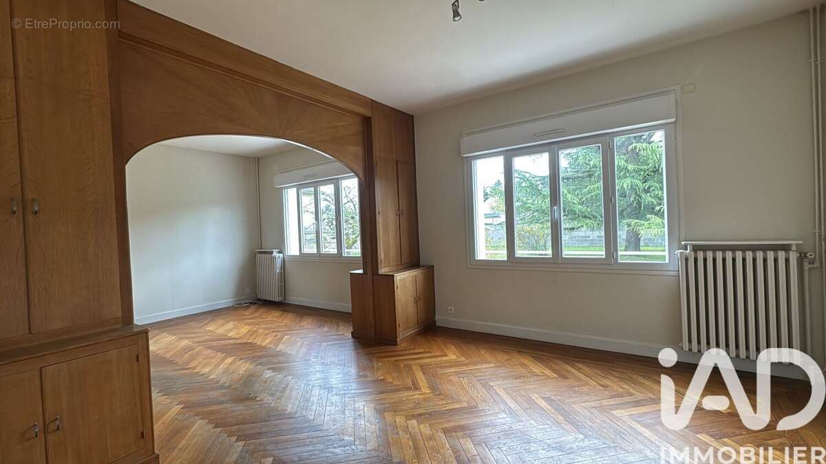 Photo 3 - Maison à CHATELLERAULT