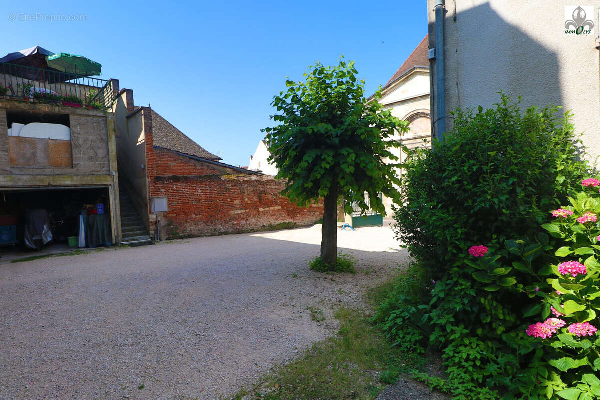 Maison à SEURRE