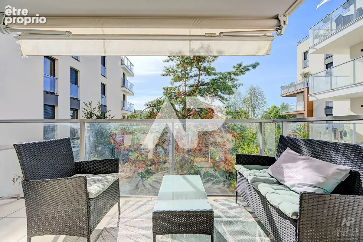 Appartement Rueil Malmaison 4 pièce(s) 82.54 m2 - photo 2
