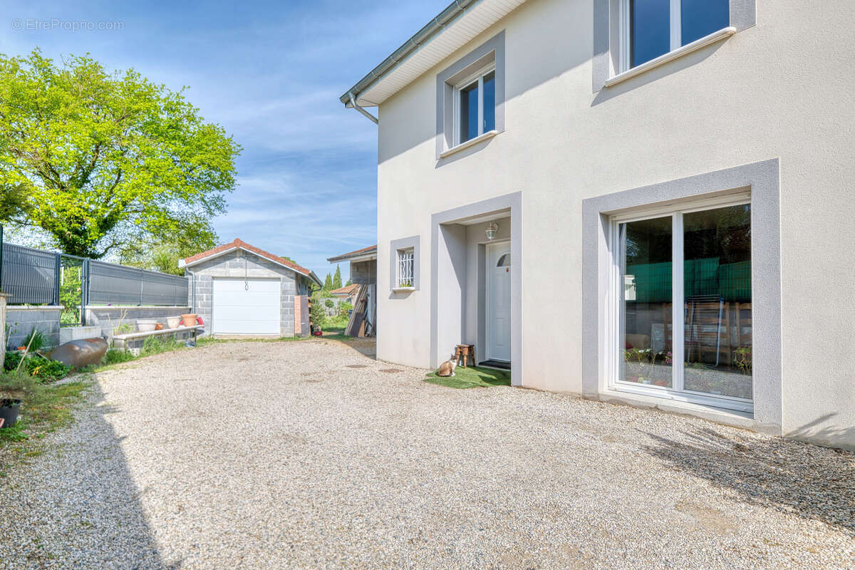 Maison à TIGNIEU-JAMEYZIEU