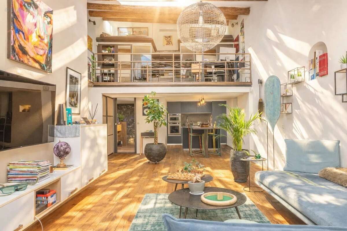 Appartement à MARSEILLE-7E