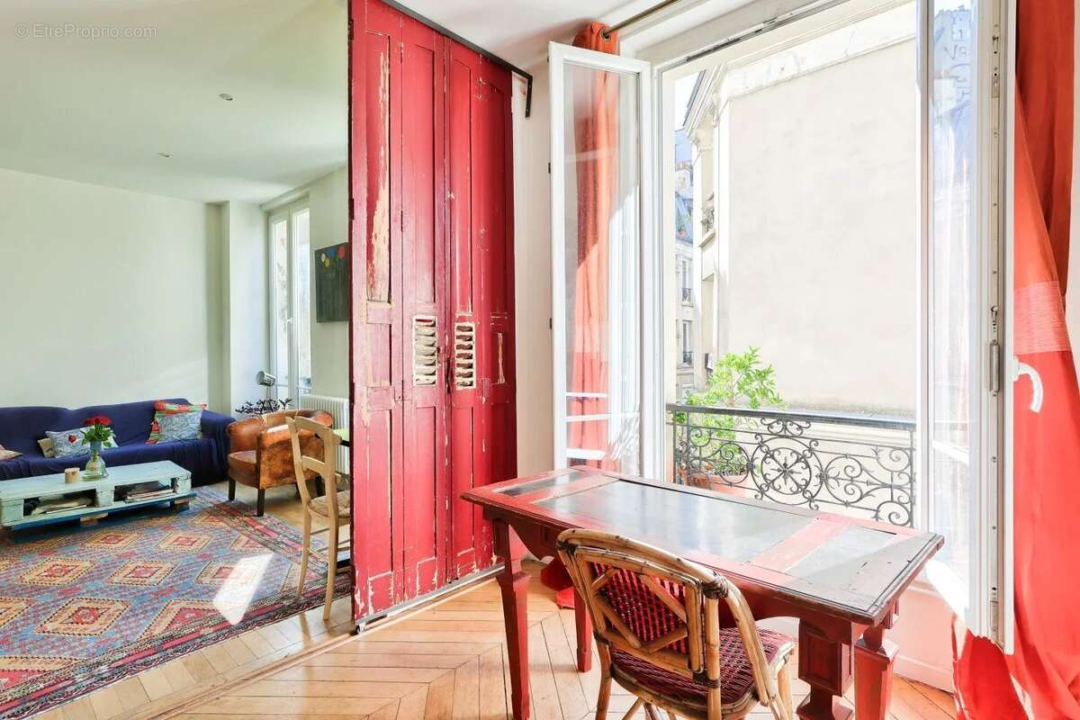 Appartement à PARIS-11E