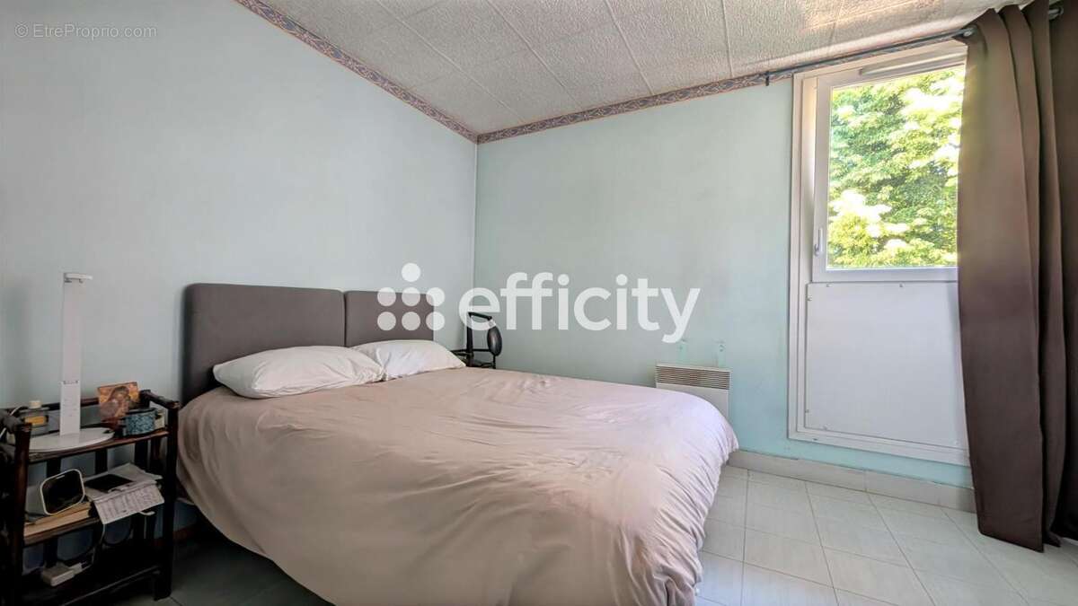Appartement à LOGNES