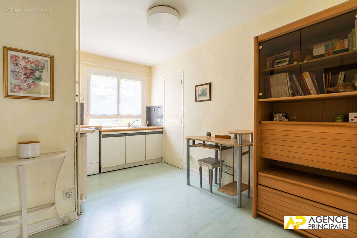 Appartement à MAISONS-LAFFITTE