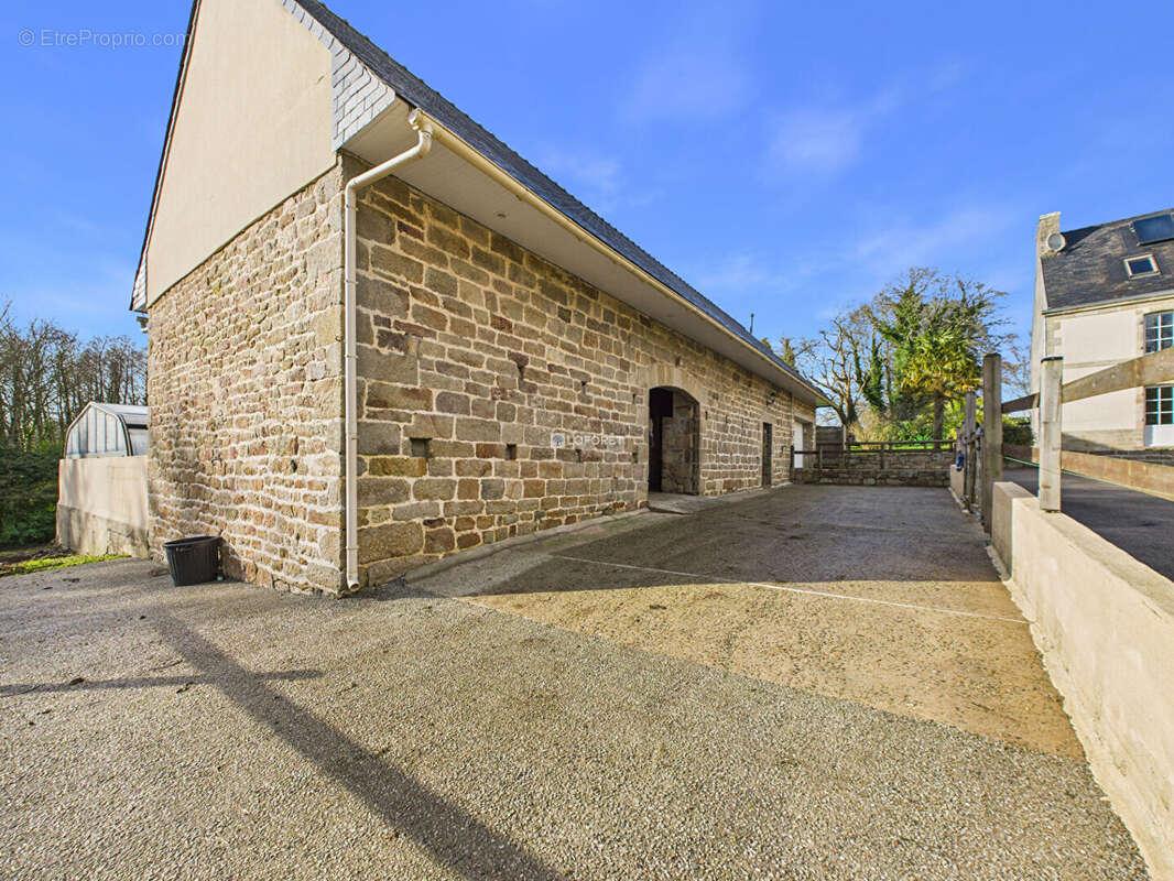 Maison à PLOGONNEC