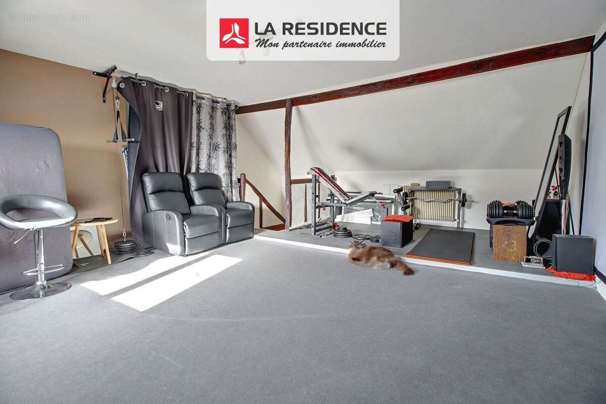 Maison à SAINT-ETIENNE-DU-ROUVRAY