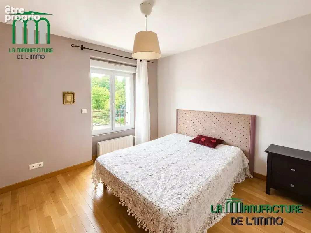 T4 de 122 m² avec jardin privatif et dependance - photo 11