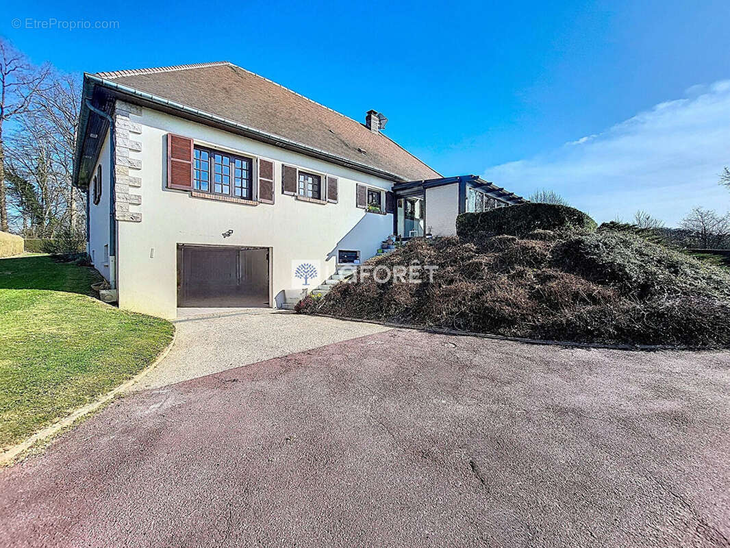 Maison à SAINT-GOBAIN