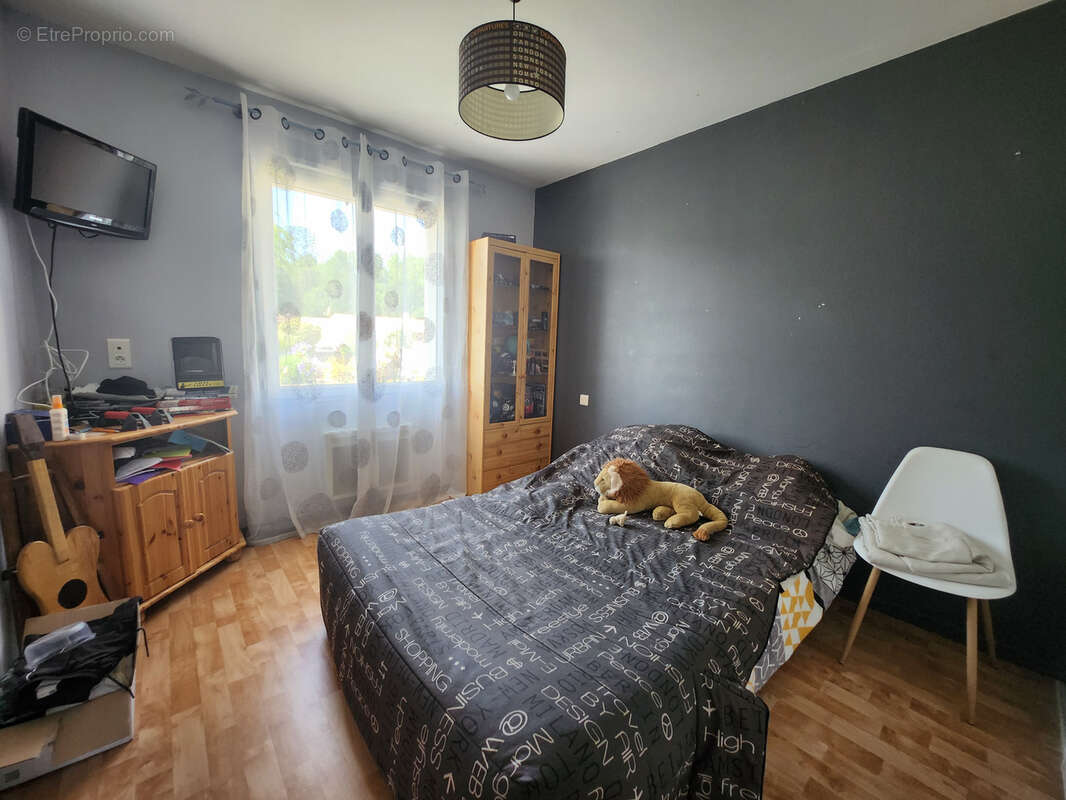 Maison à LES MAGNILS-REIGNIERS