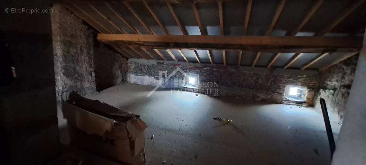 Immeuble de 2 lots + grenier aménageable - photo 7