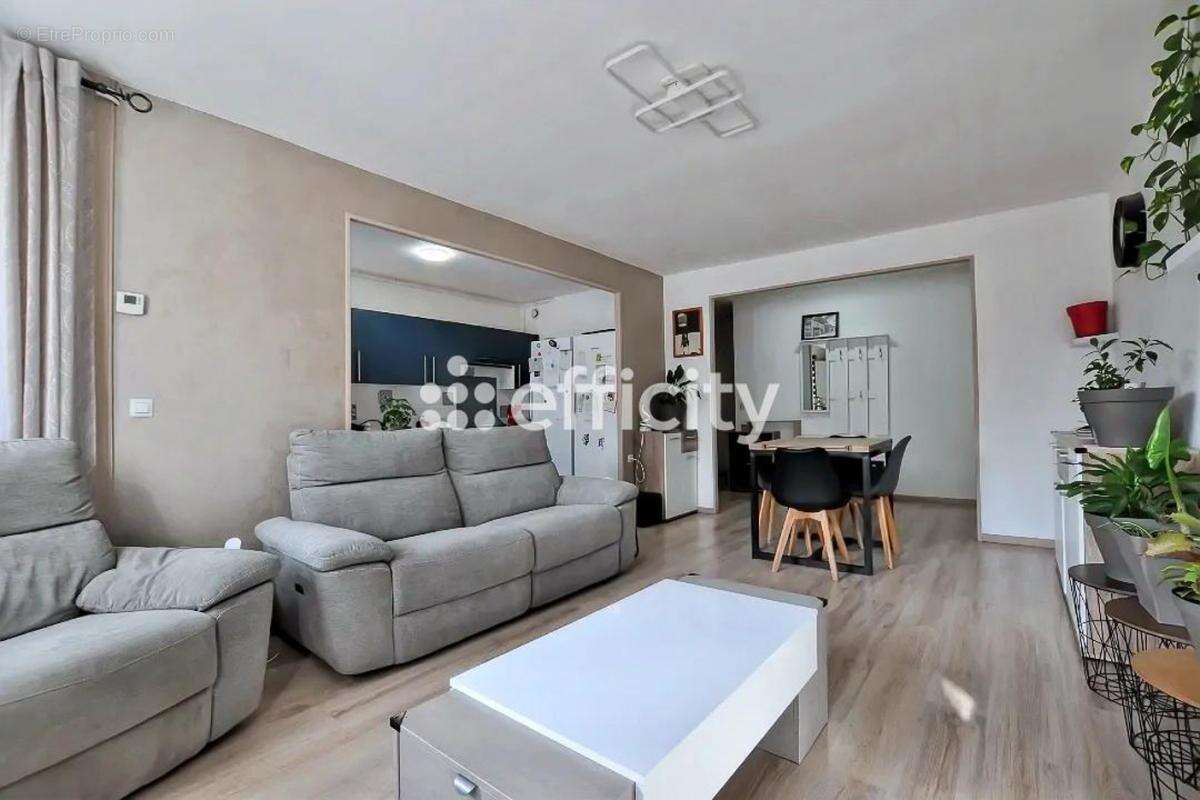 Appartement à FEYZIN