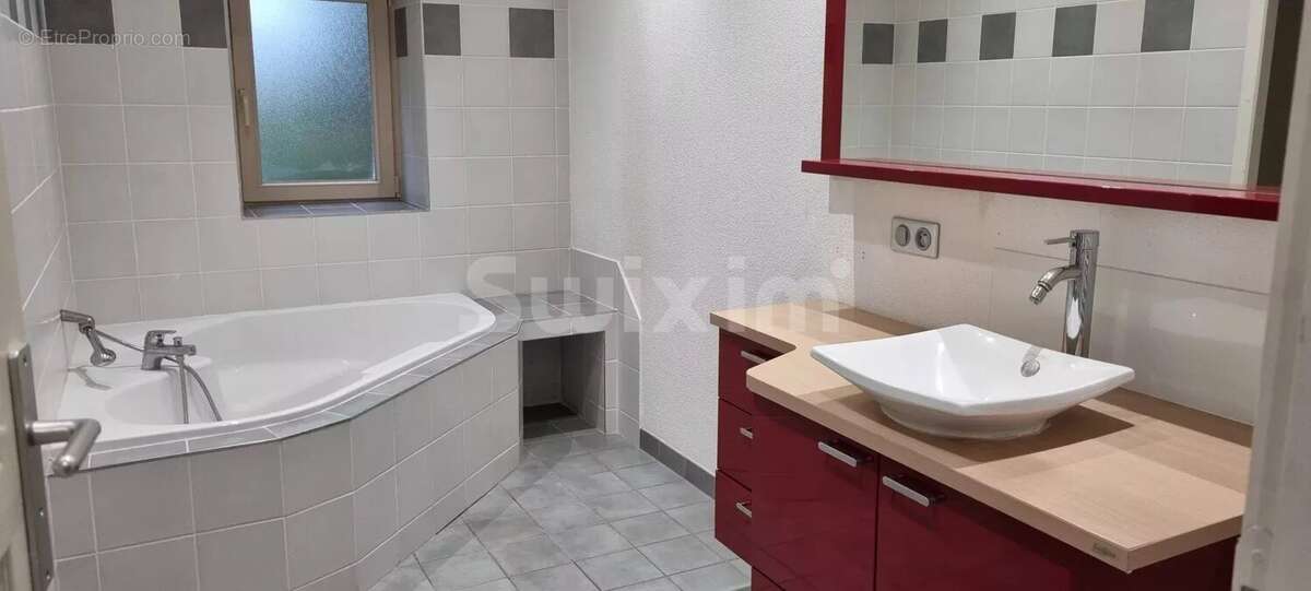 Appartement à LONS-LE-SAUNIER