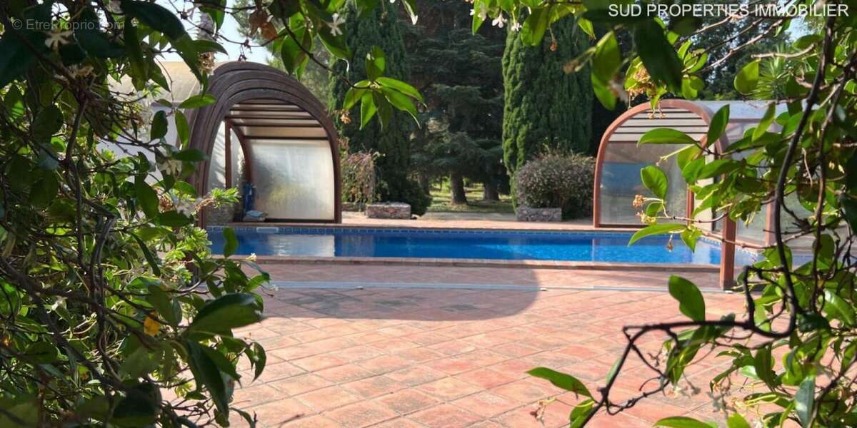 Maison à SAINT-ESTEVE