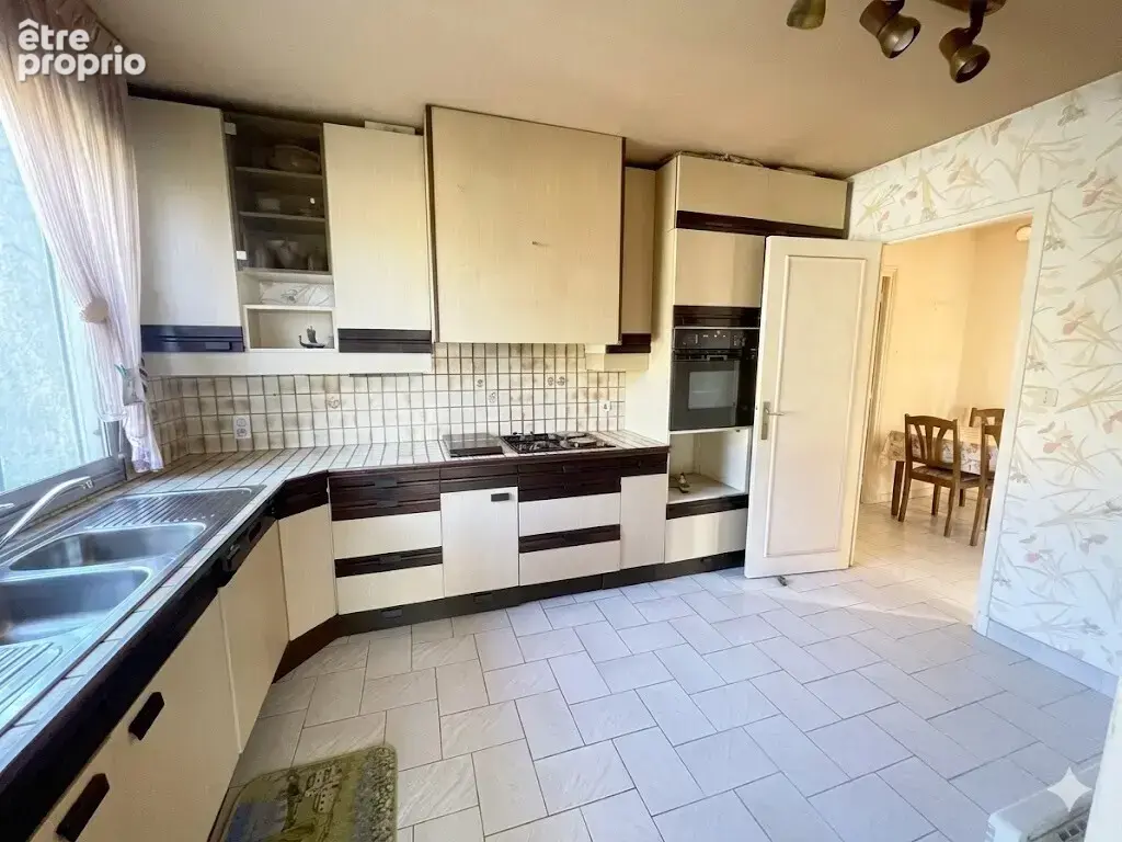 Villa traditionnelle de type 7 des années 70 à vendre à L'UNION - photo 5