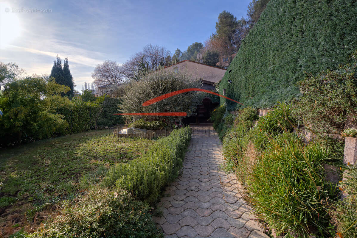 Maison à LA COLLE-SUR-LOUP