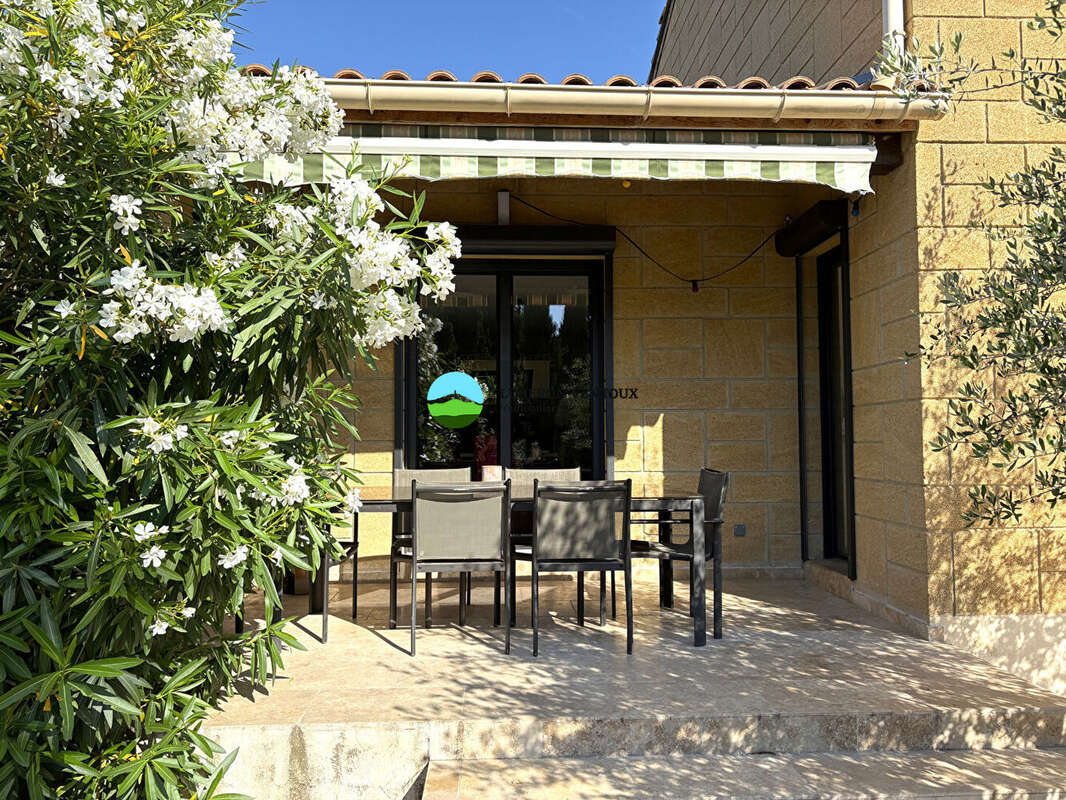Maison à CAROMB